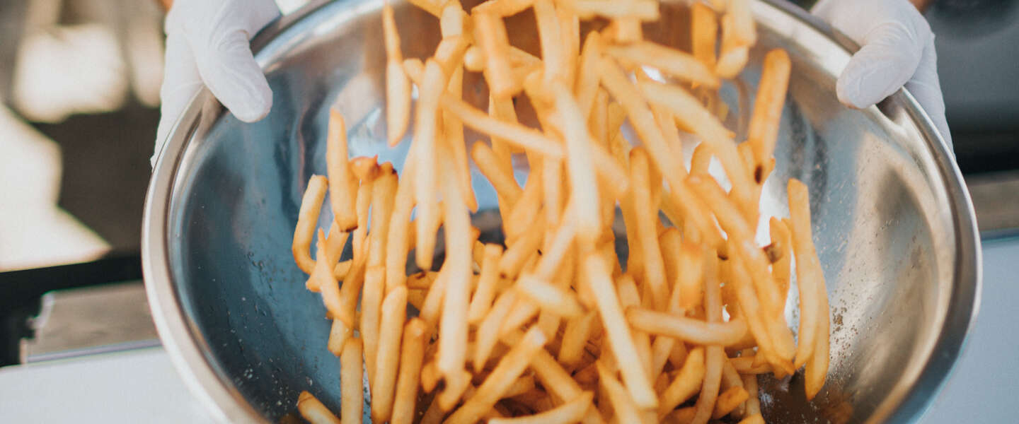 Vakvereniging voor frietzaken roept op tot ‘leave friet alone’