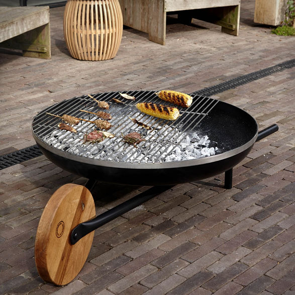 wheelbarrow-barbecue-2