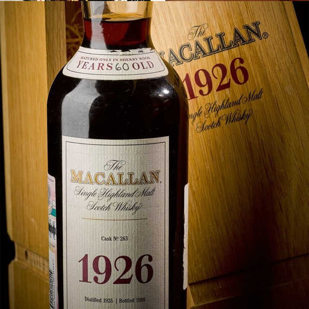 Duurste fles whisky ooit op een veiling verkocht voor 1,9 miljoen dollar