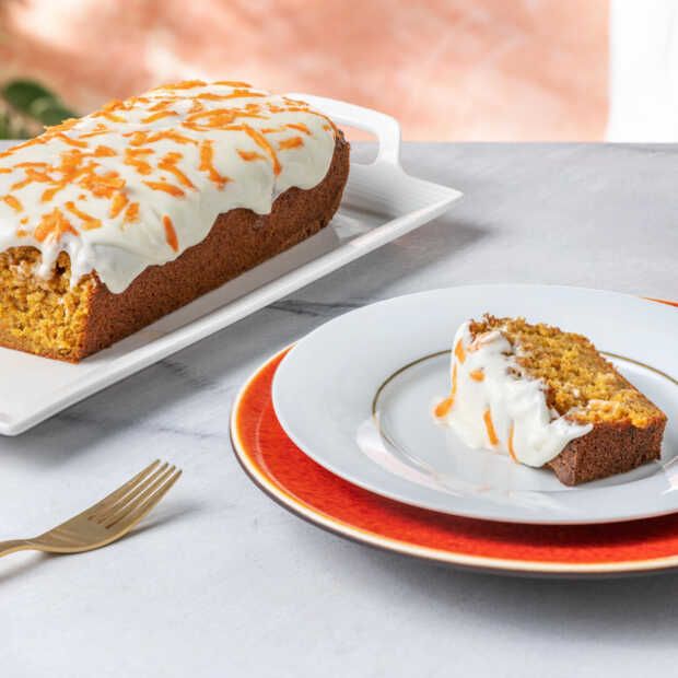 Zo maak je de perfecte luchtige carrot cake voor Koningsdag