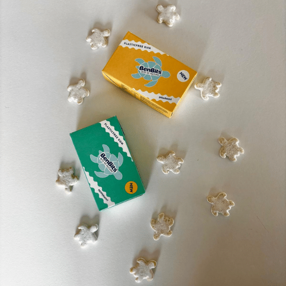 BenBits plasticvrije kauwgom op tafel verspreid