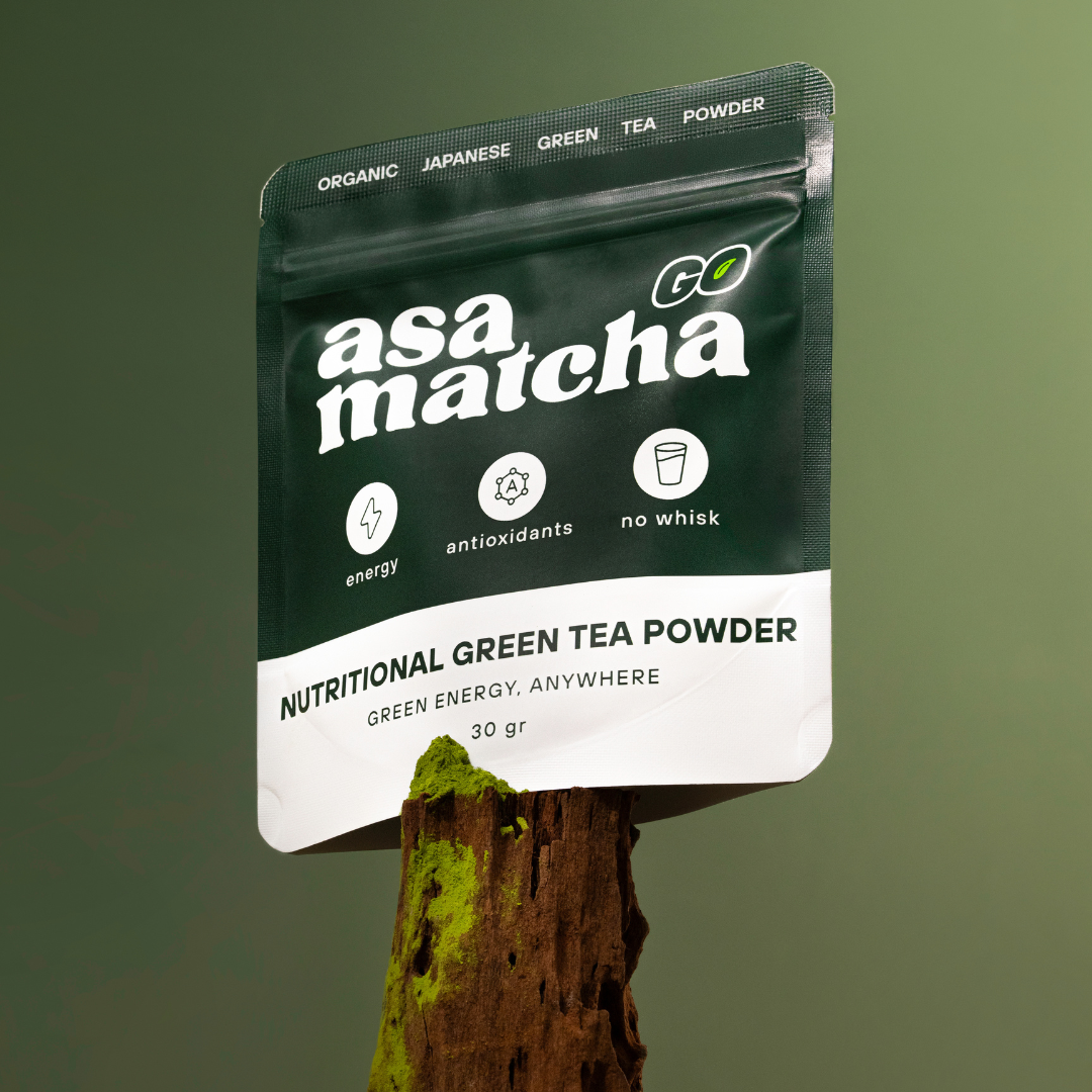 Asa Go matcha op een boom